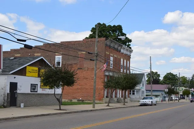 Buildings on the western side of Main Street ( State Route 229 ) immediately south of the Williams Street intersection in Marengo , Ohio , United States .