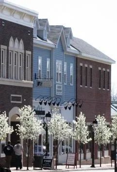Image of the downtown gateway in Montgomery,Ohio