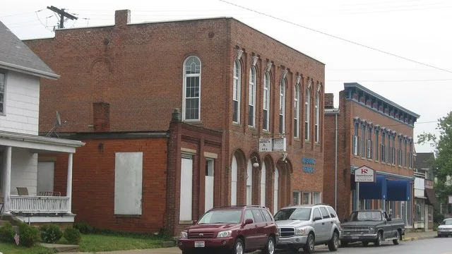 Buildings on the eastern side of the first block of N. London Street ( State Route 56 ) in Mount Sterling , Ohio , United States . This block is part of the Mount Sterling Histori...