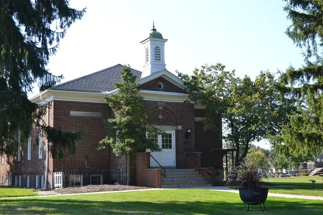 This is an image of a place or building that is listed on the National Register of Historic Places in the United States of America . Its reference number is 80002984 ( Wikidata ).