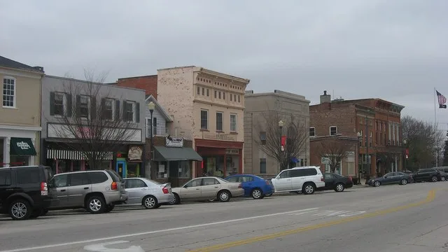 Western side of Louisiana Avenue ( U.S. Route 20 / State Route 199 ) in downtown Perrysburg , Ohio , United States . This block is part of the Perrysburg Historic District , a his...