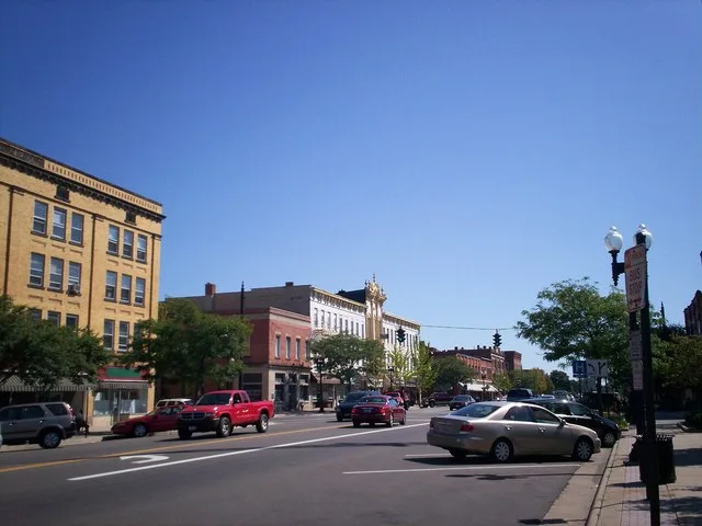 Downtown Ravenna, Ohio , along Main Street ( State Route 59 ).