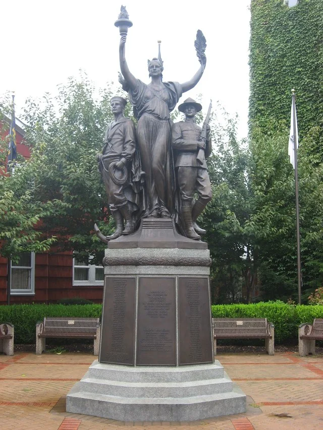 Closeup of the entire Toronto World War I Monument , located in a park on the northeastern corner of Third and Market Streets in downtown Toronto , Ohio , United States . Built in...