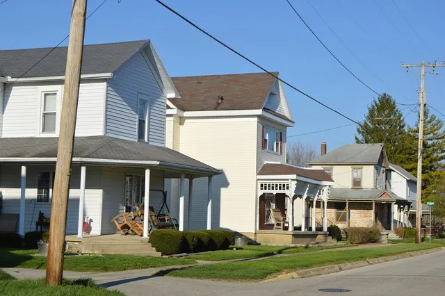 Houses on the northern side of Main Street, west of the Calhoun Street intersection, in Verona , Ohio , United States .