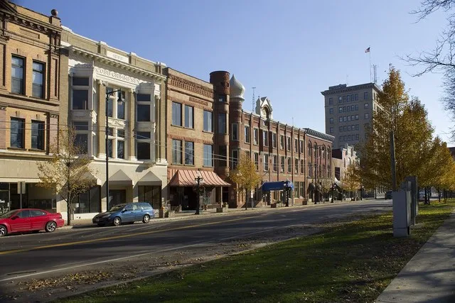 Courthouse Square, Downtown Warren, Ohio, United States.