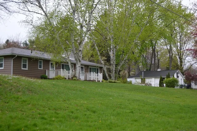 Houses on the southern side of Brockway Avenue between First and Second Streets in Yankee Lake , Ohio , United States .