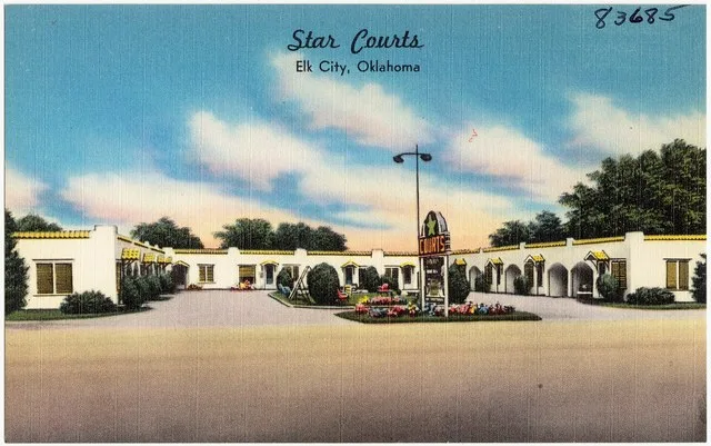 Title: Star Courts, Elk City, Oklahoma Subjects: Motels Places: Oklahoma > Beckham (county) > Elk City Notes: Title from item. Extent: 1 print (postcard) : linen texture, color ...