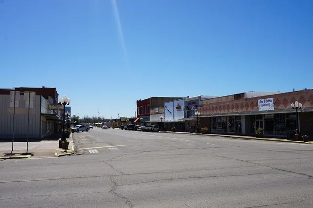 Broadway Street in Hugo , Oklahoma ( United States ).