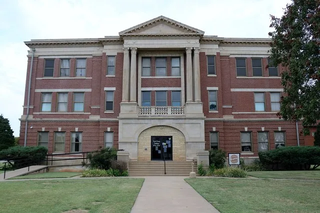 This is a picture of the county courthouse in Grant County, OK. It is located in Medford, OK.