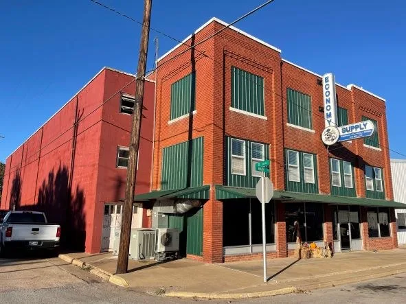 Oilton OK Meacham Building 10-2022