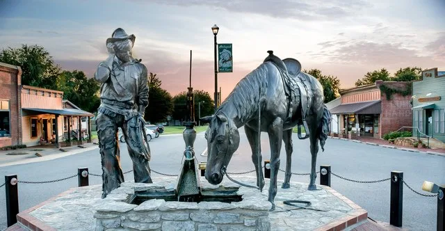 Oologah Pump. Will Rogers and horse statue are not on the national registery only the water pump which is a part of the display.