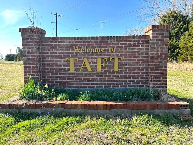 Welcome sign to Taft, 3-2026