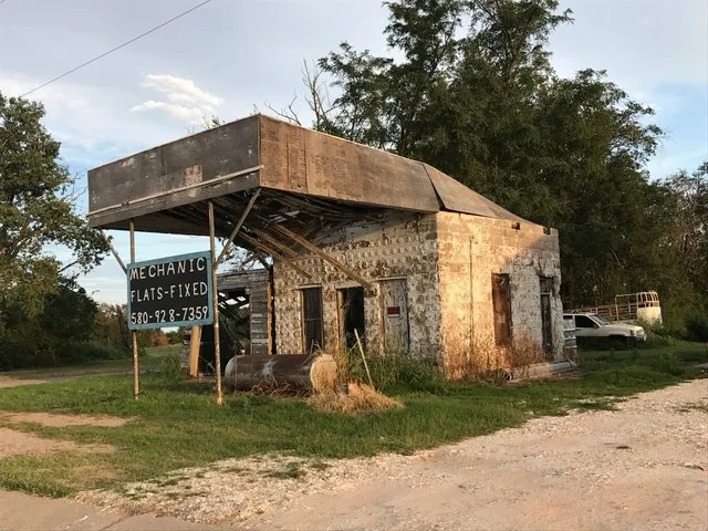 This is an image of a place or building that is listed on the National Register of Historic Places in the United States of America . Its reference number is 95000028 ( Wikidata ).