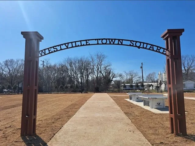 Town Square Gateway