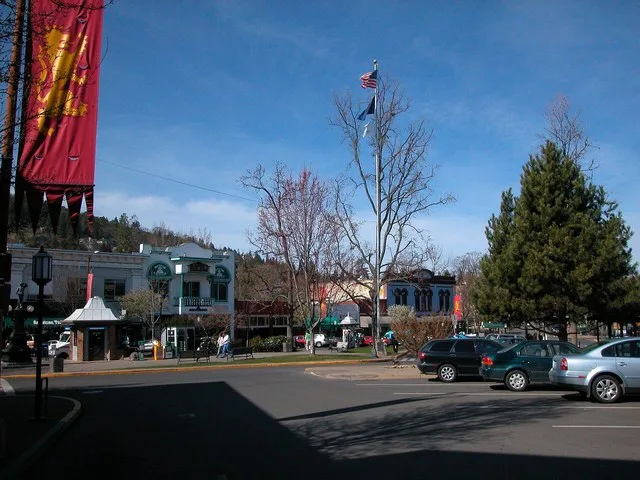 View of Plaza in Ashland, OR facing East to West. This photograph was taken by me on March 5, 2005.