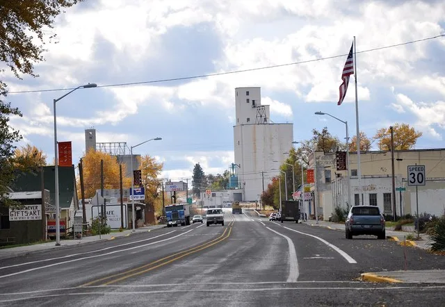 Grass Valley, Oregon, United States, looking south along Mill Street (U.S. Route 97)