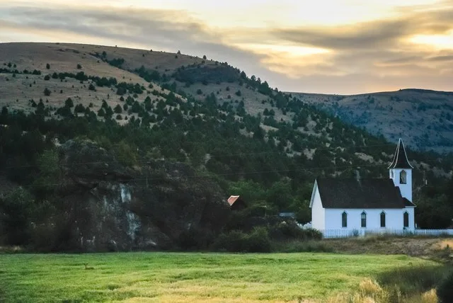 Lonerock Church (1898). Gilliam County.