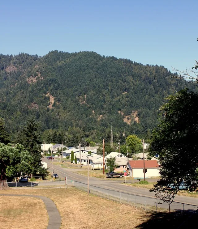 Skyline of w:Powers, Oregon
