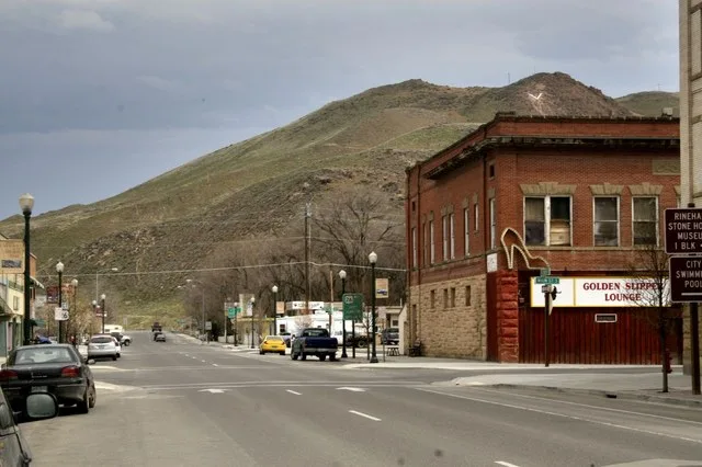Vale, a city in Malheur County, Oregon, United States