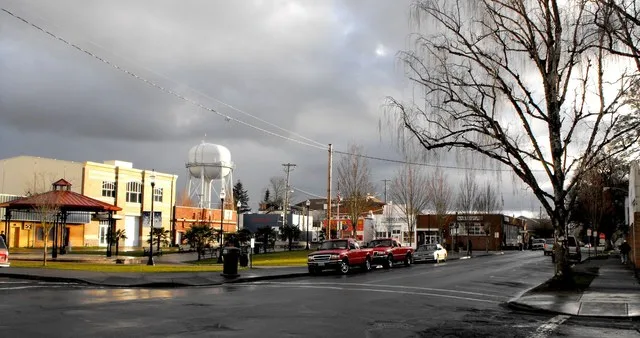 Woodburn, OR Central square