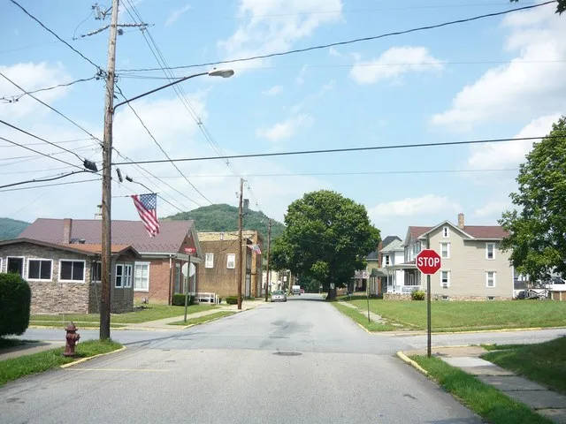 Washington Street (looking northward from 4th Street), Borough of Bolivar, Westmoreland County, Pennsylvania.