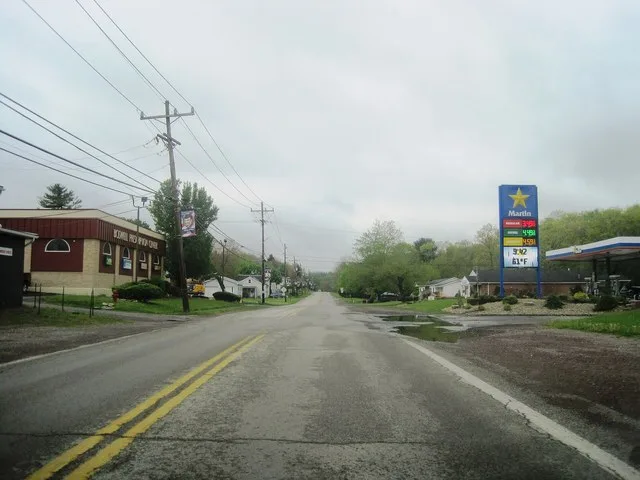 Photo of southbound Pennsylvania Route 601 (Atkinson Way) in Boswell , Pennsylvania . Photo taken looking southwest between Allegheny Street and Ohio Street.