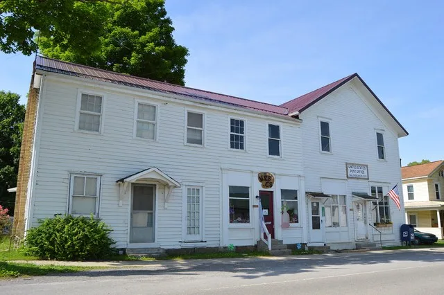 Front of the Callensburg post office and Mrs. C's craft/gift shop, located at 450 Main Street ( Pennsylvania Route 368 ) in Callensburg , Pennsylvania , United States .