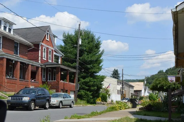 Houses on David Street east of Von Lunen Road in Dale , Pennsylvania , United States .