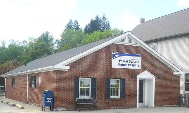Postal Service office in Dalton, Pennsylvania zipcode 18414