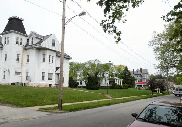 Picture taken on South Wade Avenue not far from the corner of Harrison Street in the East Washington Historic District of Washington, Pennsylvania , on May 1, 2010. Many houses in...
