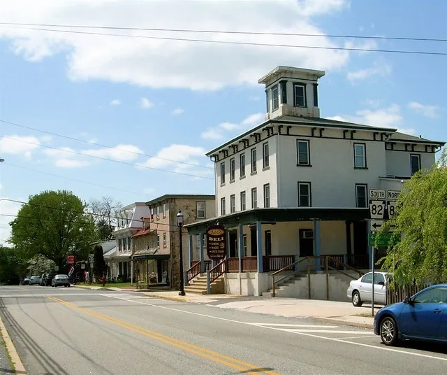 Willjay, taken by me. Elverson, Pennsylvania: Main Street (rt. 23) at Chestnut Street (Rt. 82).