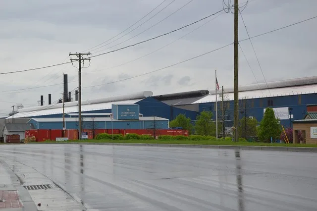 An industrial complex in Farrell , Pennsylvania , United States , seen looking south from Pennsylvania Routes 718 / 760 north of the Staunton Street intersection.