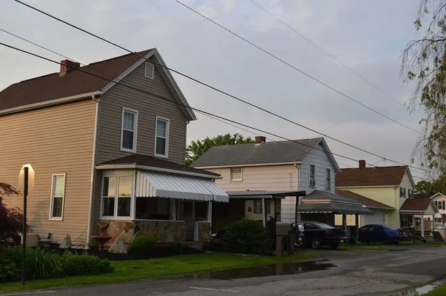 Houses on the northeastern side of Dewey Street just south of the Orr Avenue intersection in Ford Cliff , Pennsylvania , United States .