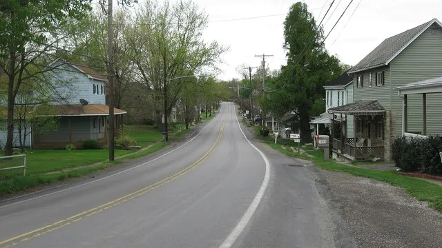 Southward along Pennsylvania Route 18 in Frankfort Springs , Pennsylvania , United States .