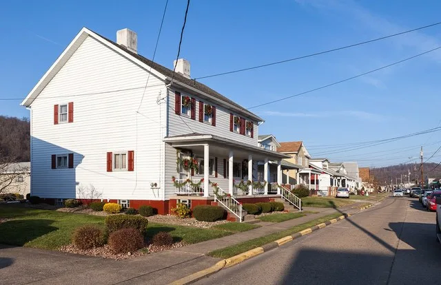 Bow St and Mulberry Way in Stockdale, Pennsylvania , looking northeast.