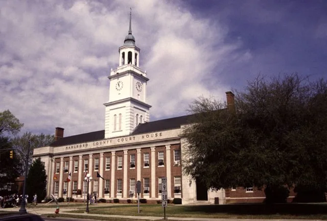 Photo of the Marlboro County Courthouse, Bennettsville, South Carolina, US