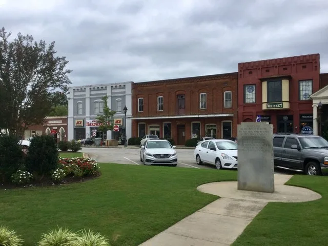 This is an image of a place or building that is listed on the National Register of Historic Places in the United States of America . Its reference number is 72001207 ( Wikidata ).