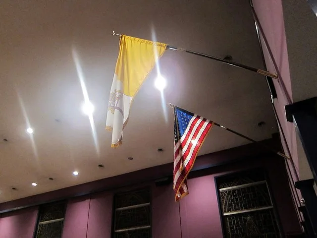 Divine Redeemer, Hanahan, South Carolina national flags: Vatican City & the United States of America