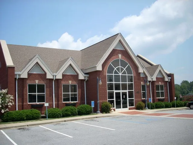 Seneca, South Carolina, new city hall on East North 1st Street