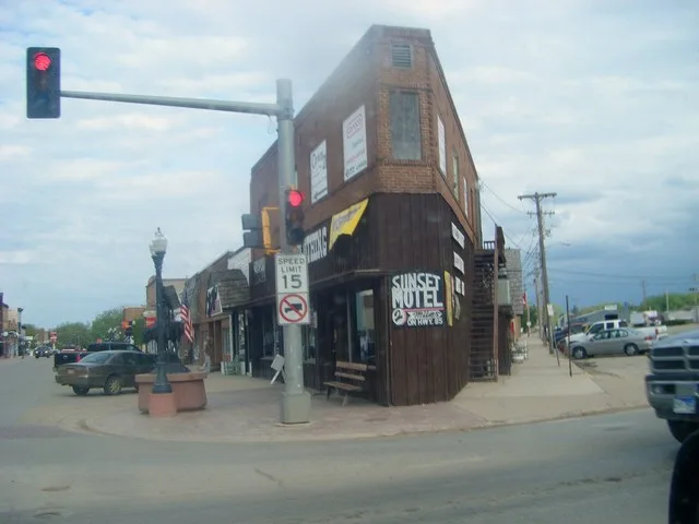 Building at the intersection of Fifth Avenue and State Street in downtown Belle Fourche , South Dakota , United States . These buildings are part of the Belle Fourche Commercial H...