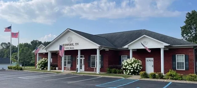 City hall in Ardmore, TN