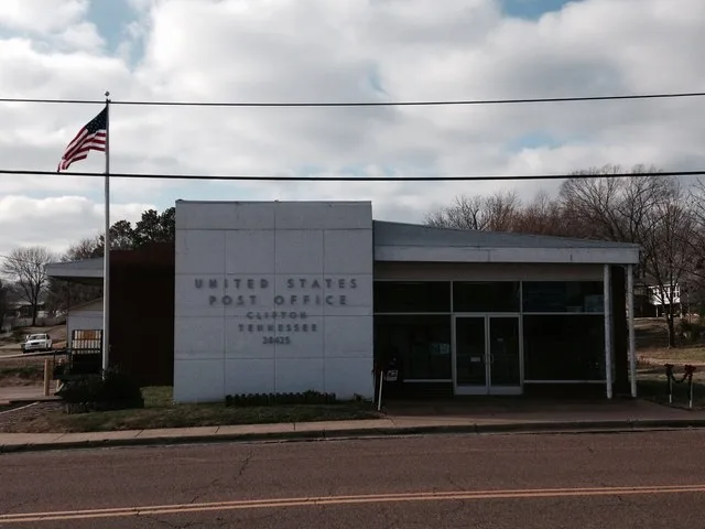 U.S. Post Office - Clifton, TN 38425