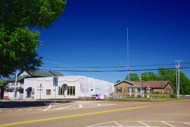 The intersection of Main Street and Pleasant Street in Decaturville, Tennessee, United States.