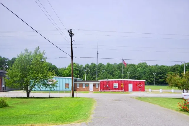 City Hall and Volunteer Fire Department in Gadsden, Tennessee, United States.