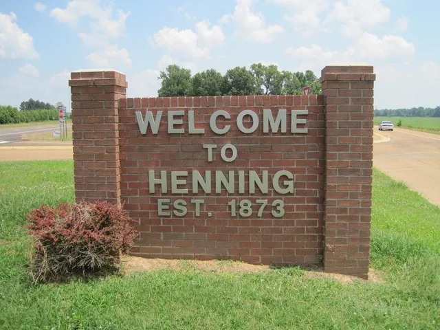 Henning, Tennessee. Welcome sign on US 51