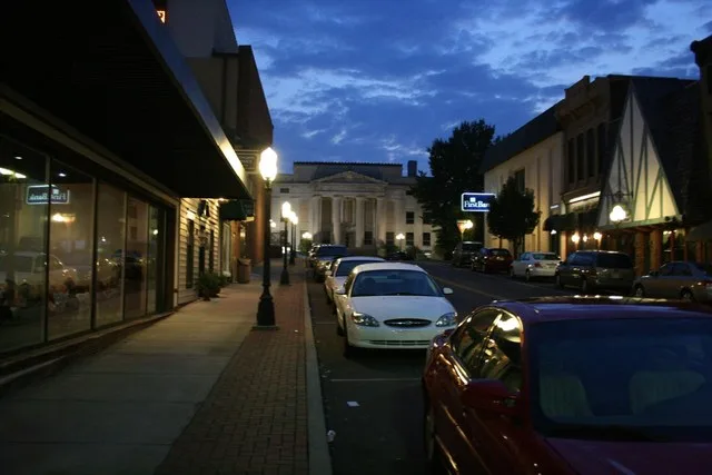 Town Square in Huntingdon, Tennessee