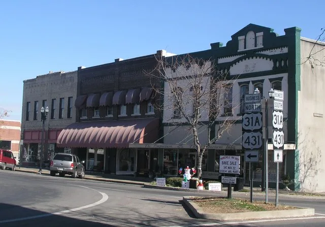 Building on the Lewisburg, Tennessee town square