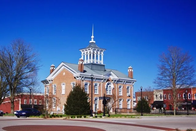 Coffee County Courthouse in Manchester, Tennessee, United States, viewed from the southwest.