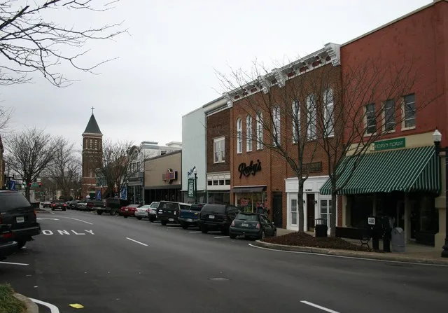 Downtown Murfreesboro, Tennessee Image copyleft: Image taken by me, released under GFDL, Pollinator 04:42, 25 January 2006 (UTC)