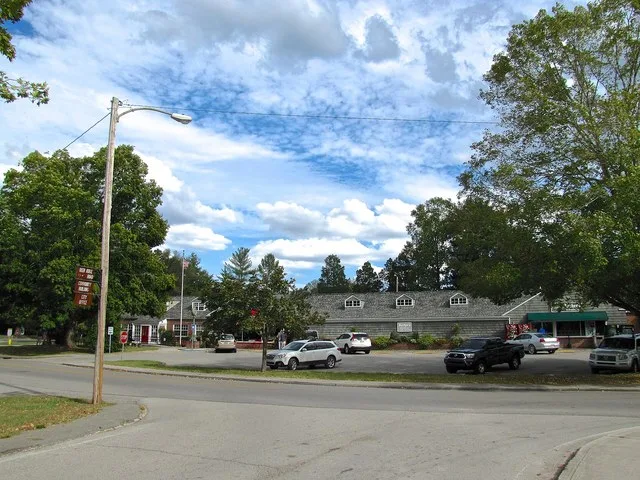 Post office (left, background) and Archer's in Norris, Tennessee, United States.